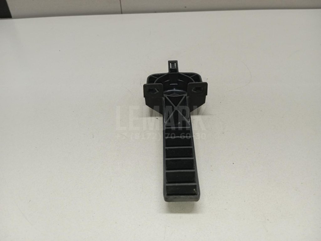 Кронштейн радиатора