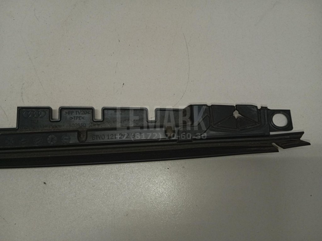 Воздуховод радиатора верхний