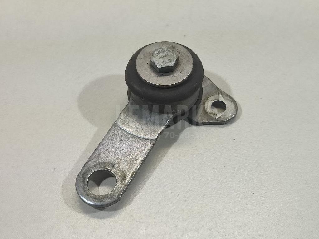 Кронштейн глушителя