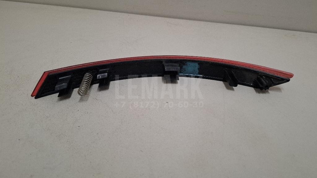 Отражатель в бампер задний левый