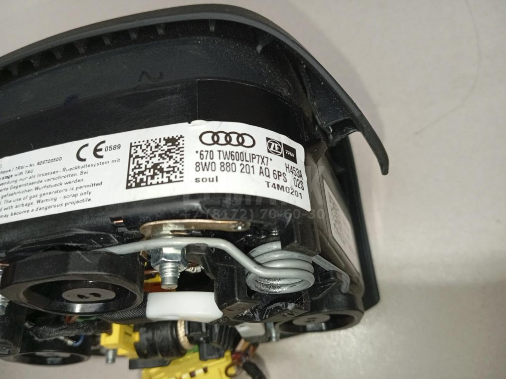 Подушка безопасности в рулевое колесо