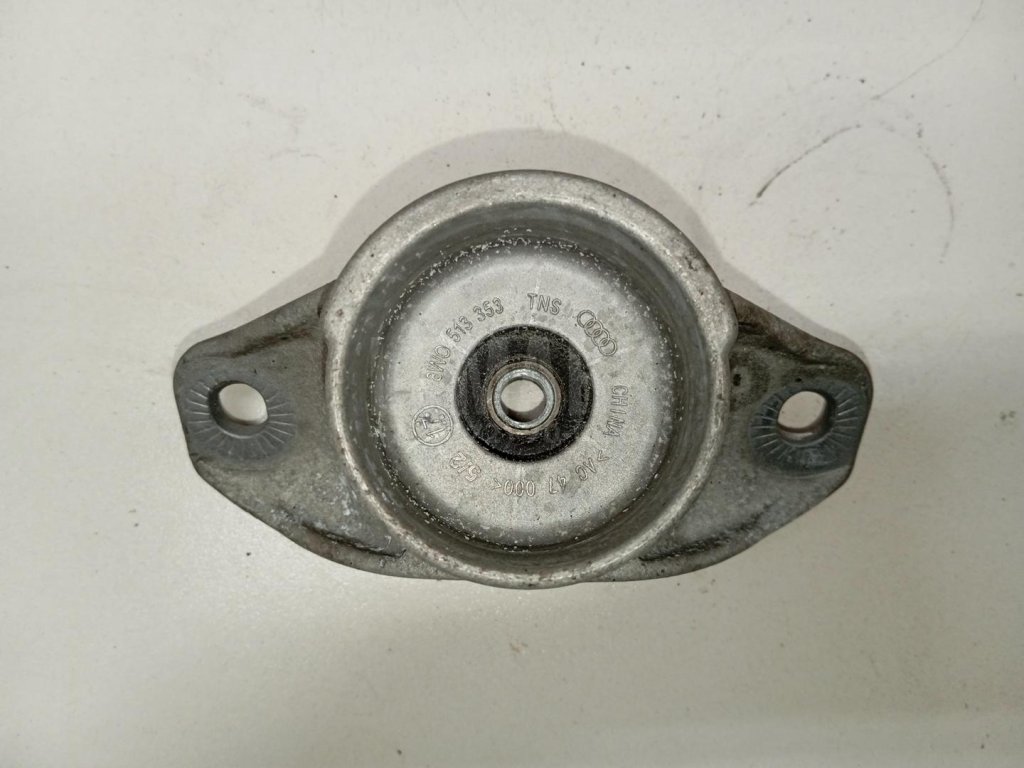 Опора заднего амортизатора