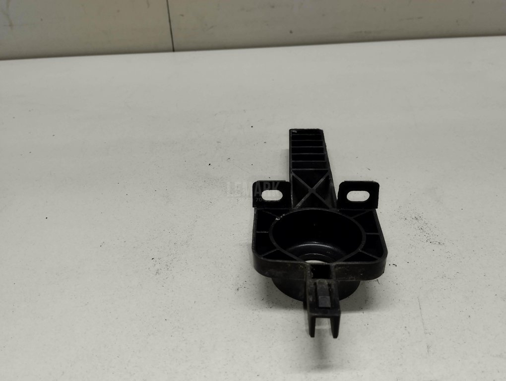 Кронштейн радиатора