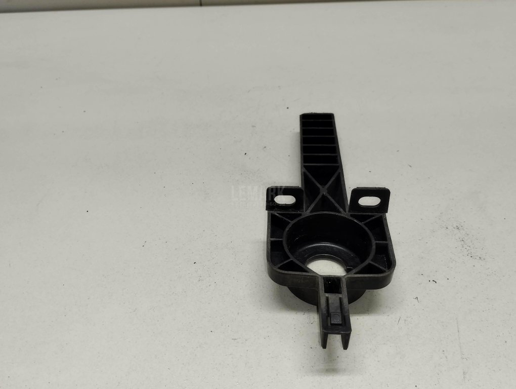 Кронштейн радиатора