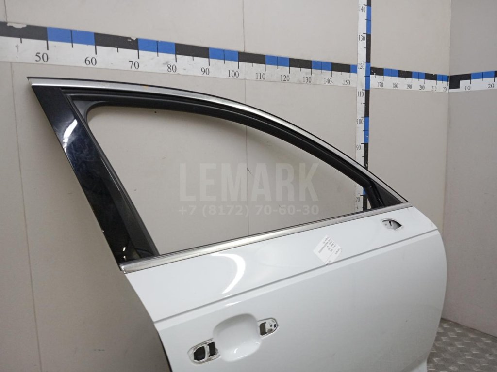 Дверь передняя правая