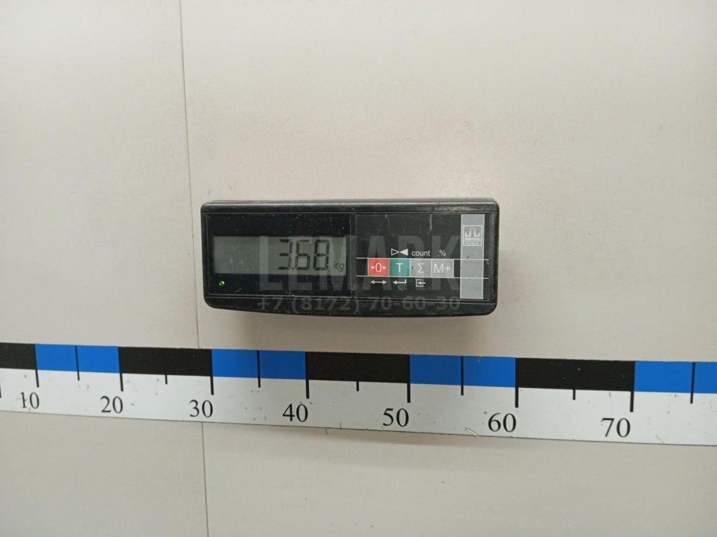 Обшивка двери передней правой