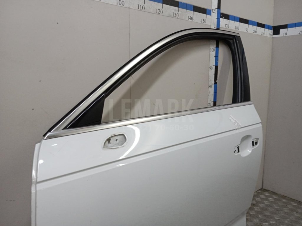 Дверь передняя левая