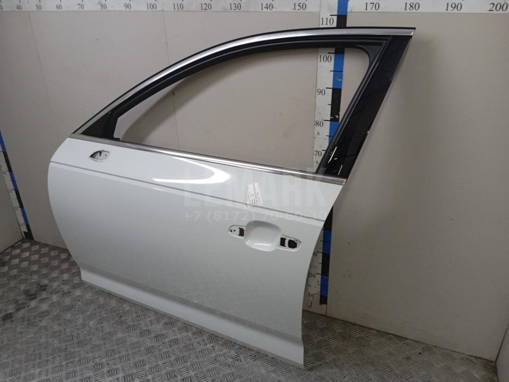 Дверь передняя левая