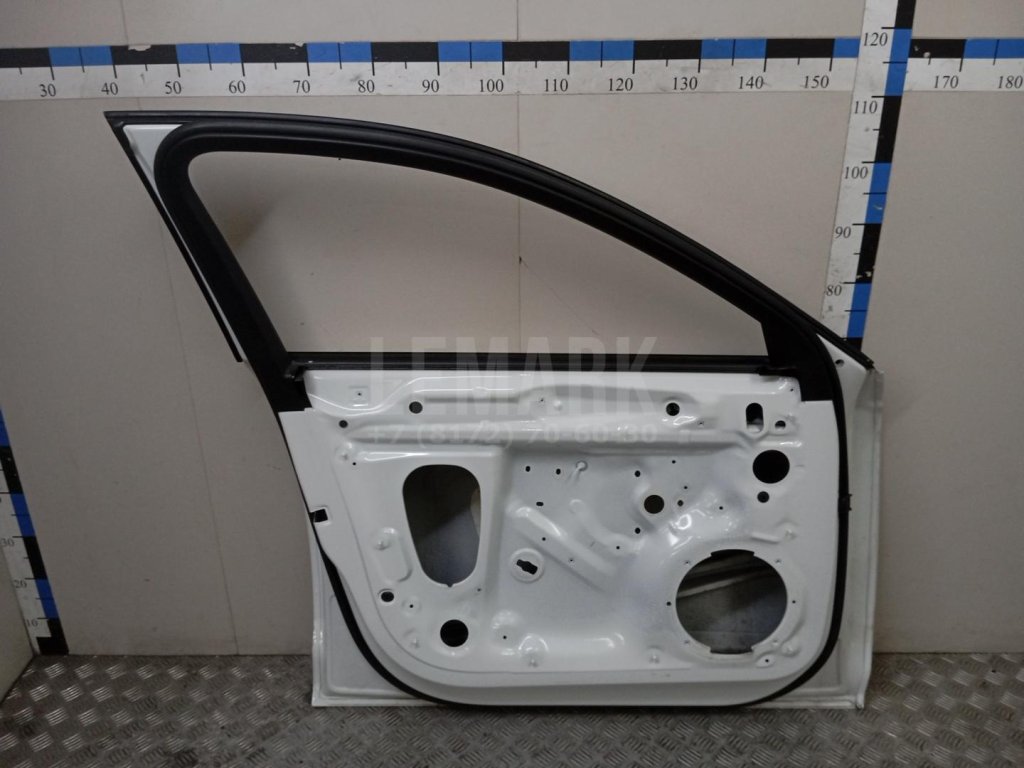 Дверь передняя левая