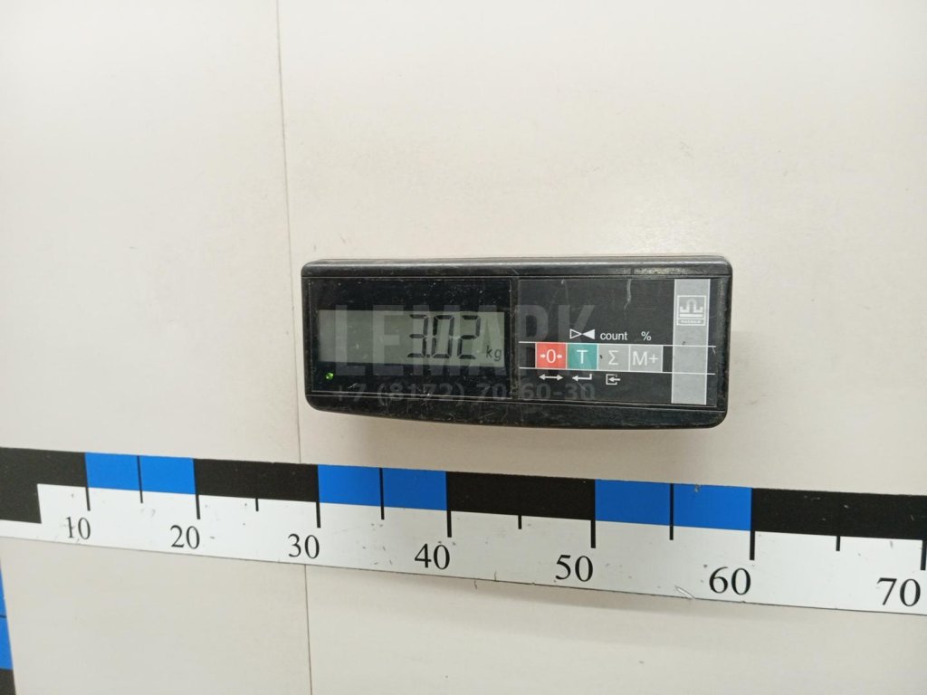 Стекло двери передней левой