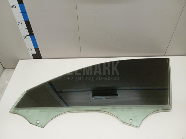 Стекло двери передней левой