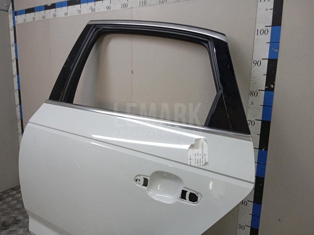 Дверь задняя левая