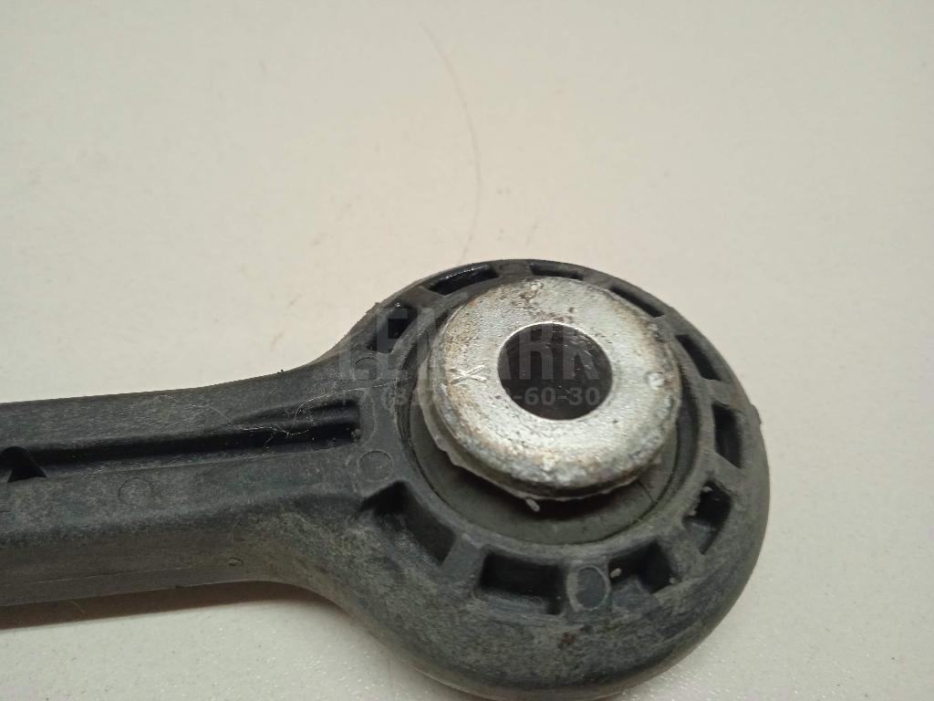 Стойка переднего стабилизатора