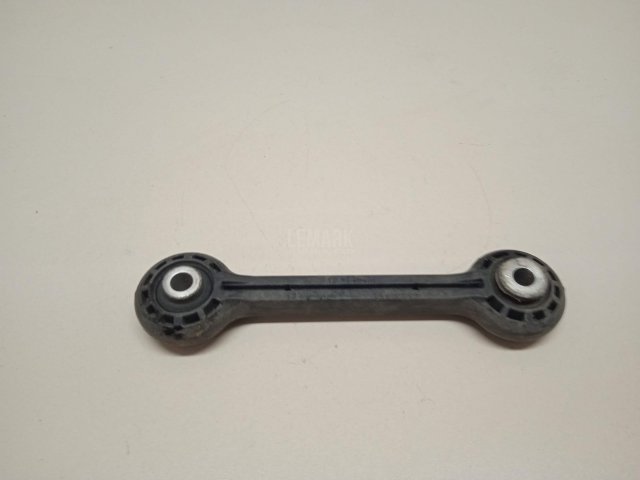 Стойка переднего стабилизатора