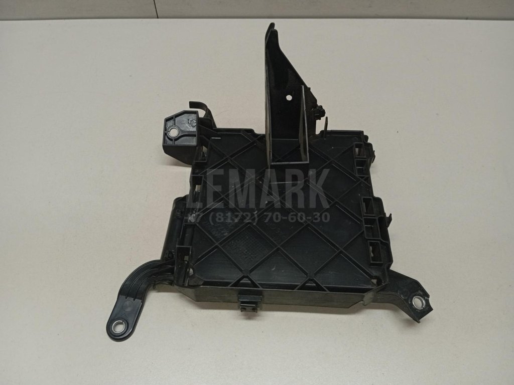 Кронштейн блока управления двигателем для  Audi A4 [B8] Allroad 2009-2015