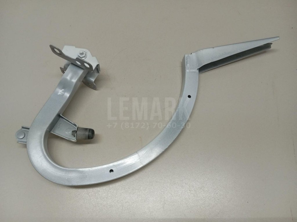 Петля крышки багажника