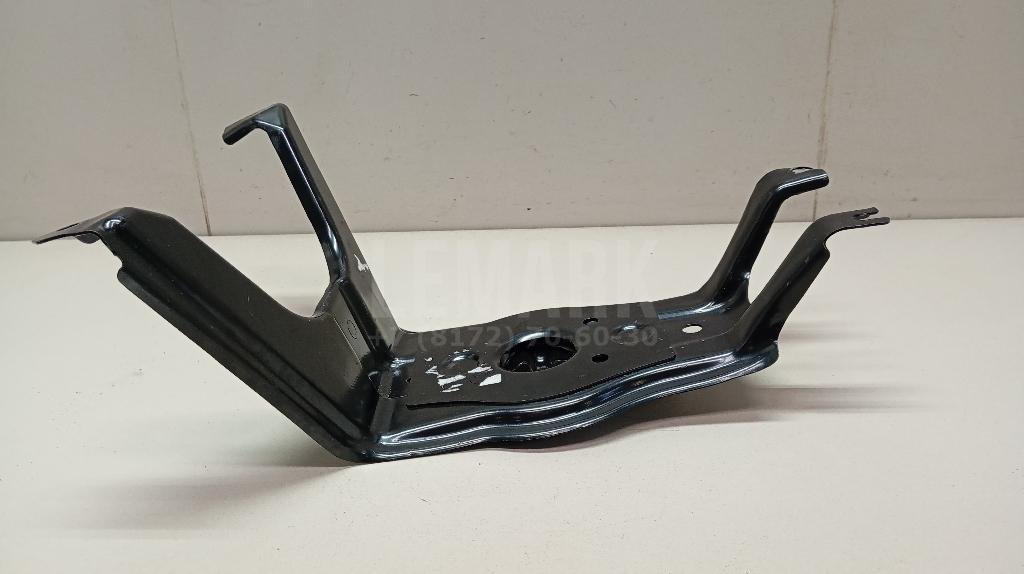 Кронштейн крепления запасного колеса