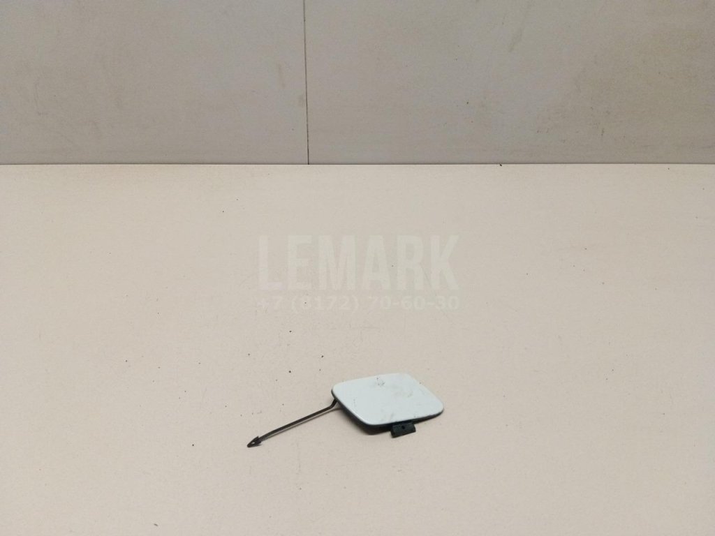 Заглушка буксировочного крюка