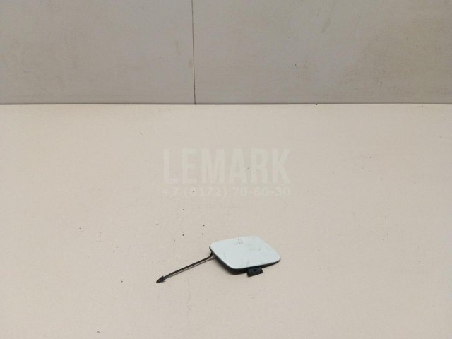 Заглушка буксировочного крюка