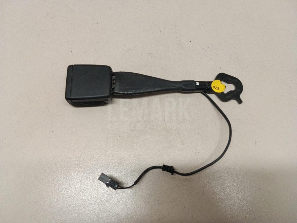 Ответная часть ремня безопасности