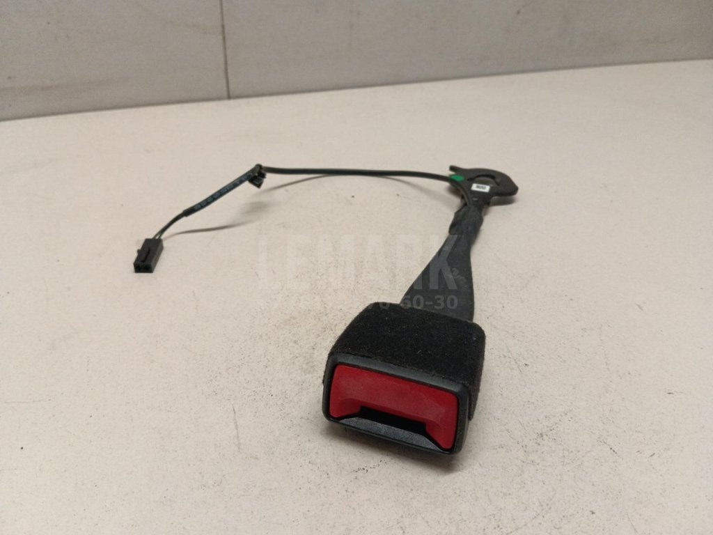 Ответная часть ремня безопасности