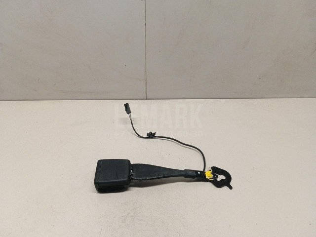 Ответная часть ремня безопасности