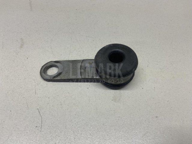 Кронштейн глушителя