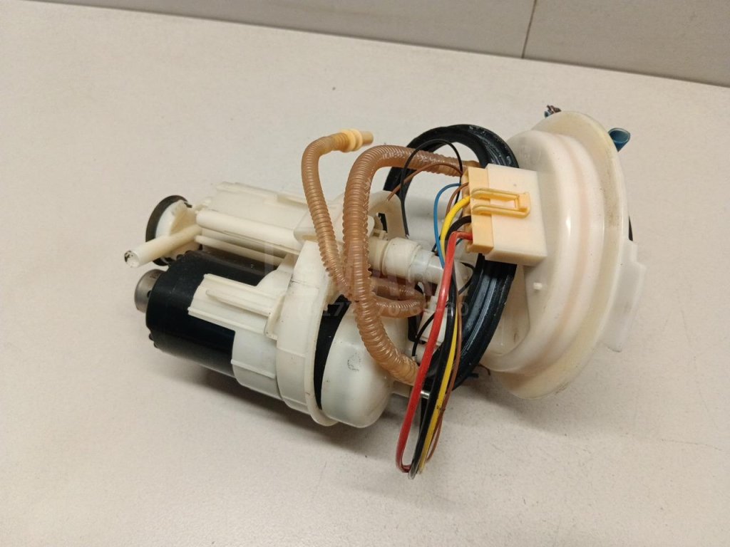 Насос топливный электрический