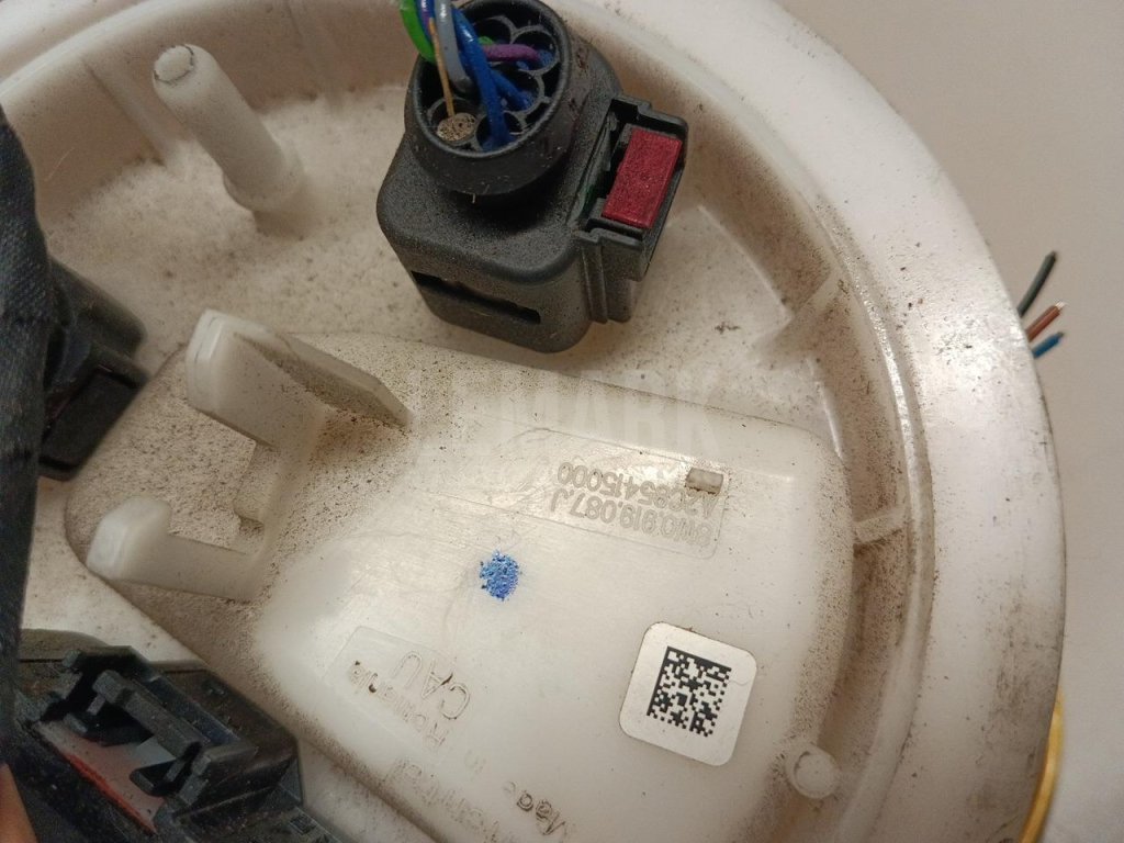 Насос топливный электрический