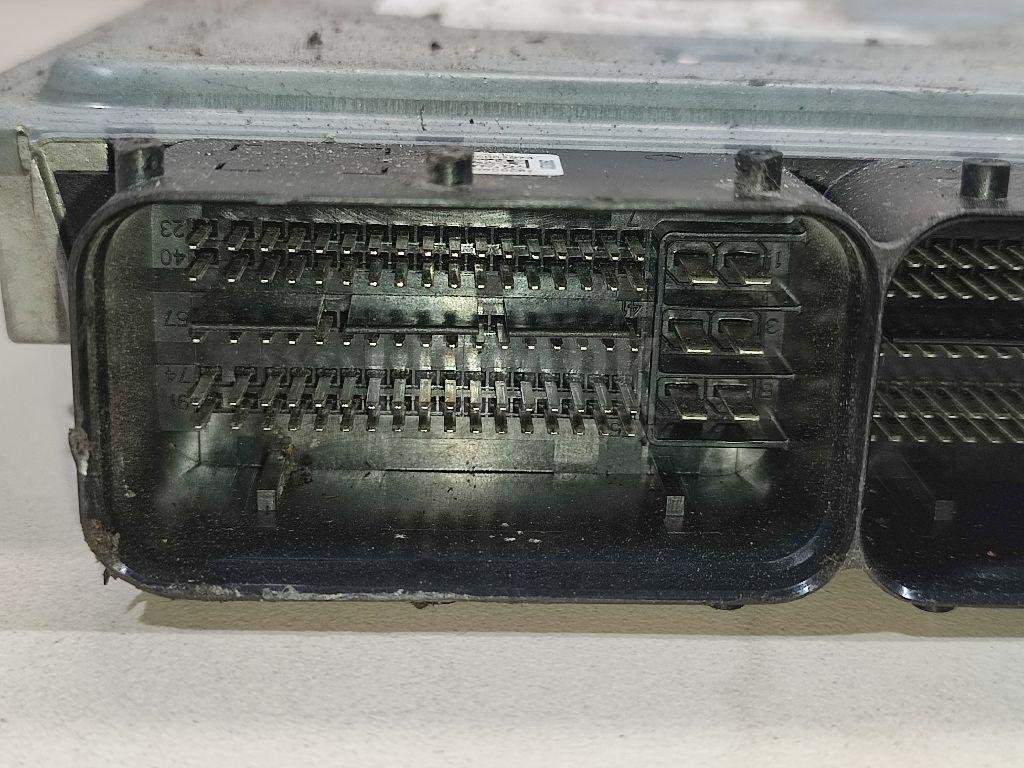 Блок управления двигателем