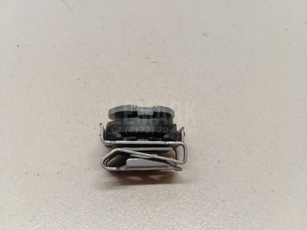 Крепеж фары