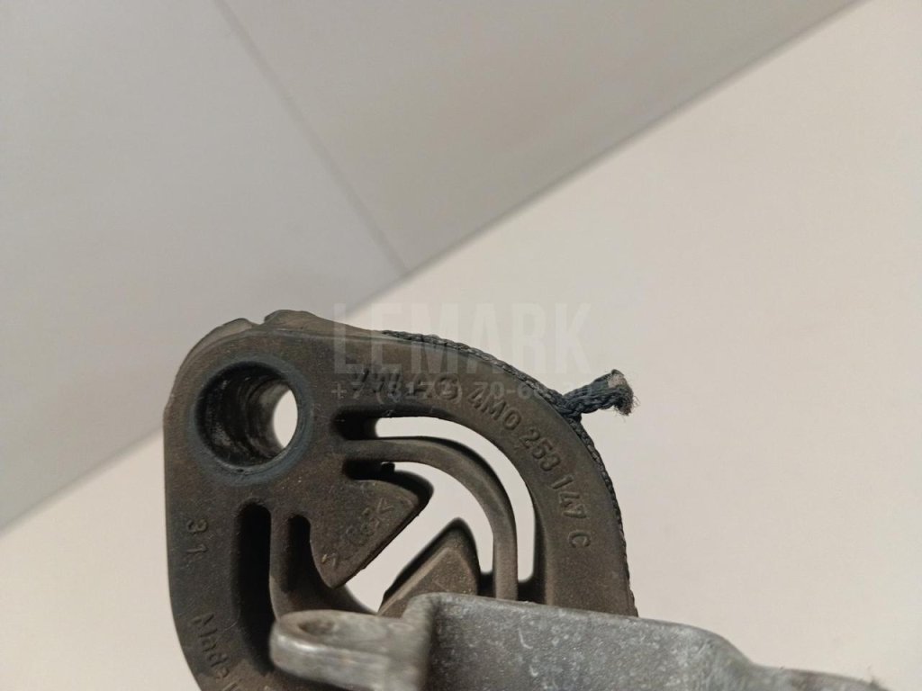 Кронштейн глушителя