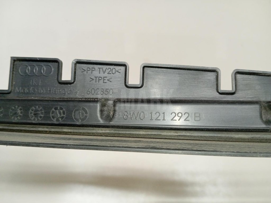 Воздуховод радиатора верхний