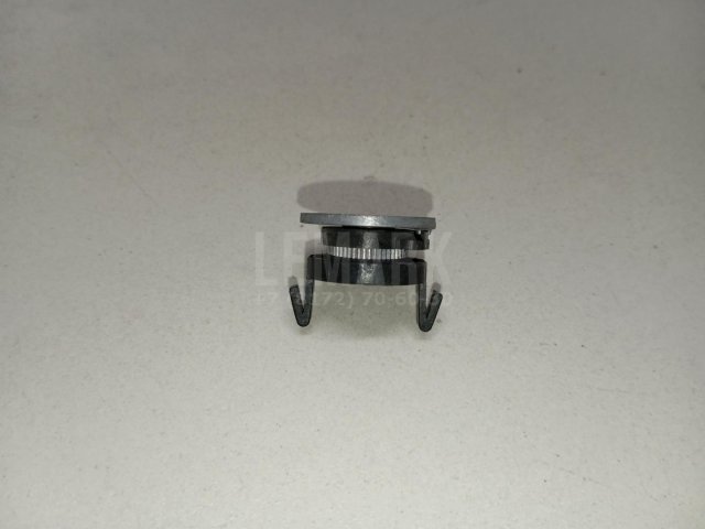 Крепеж фары