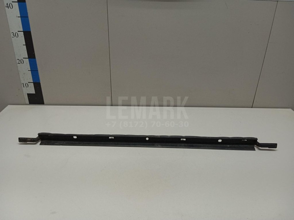 Воздуховод радиатора нижний