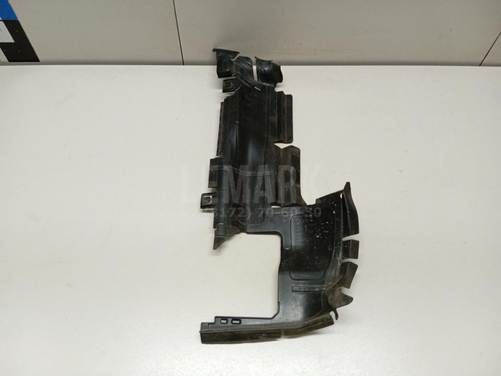 Воздуховод радиатора правый