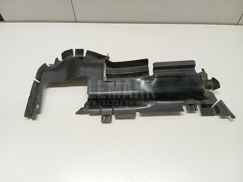 Воздуховод радиатора правый