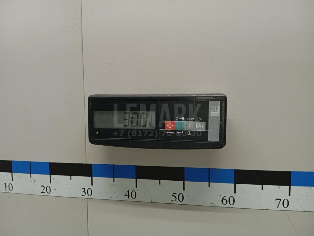 Стекло двери передней левой