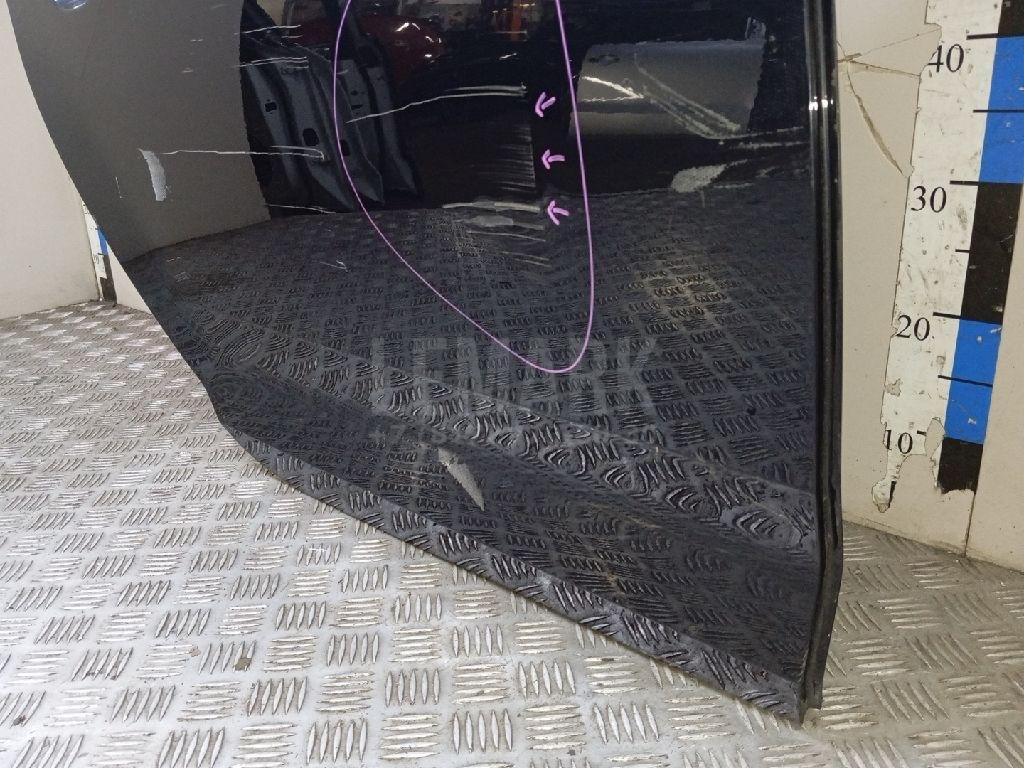 Дверь задняя правая