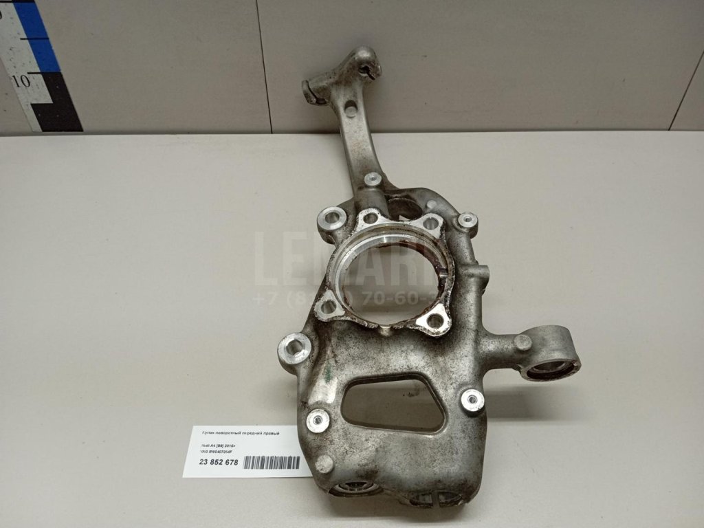 Кулак поворотный передний правый