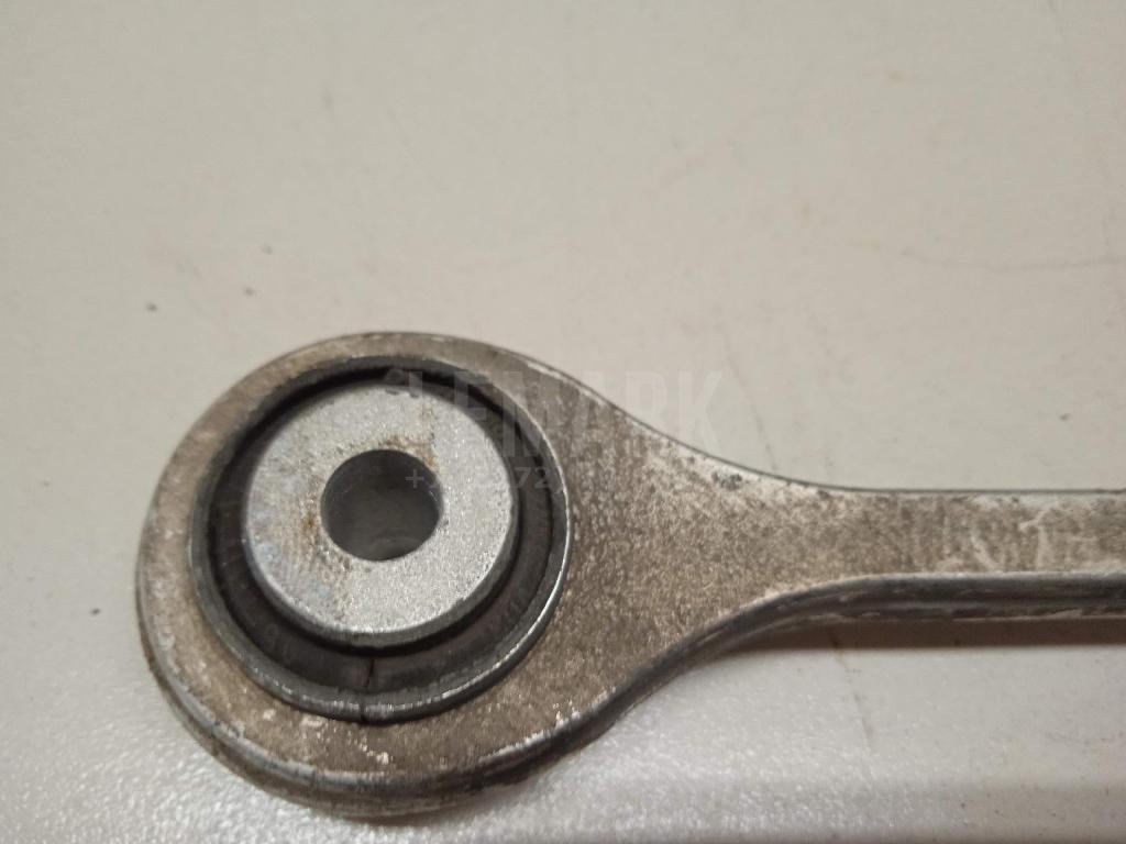 Стойка переднего стабилизатора