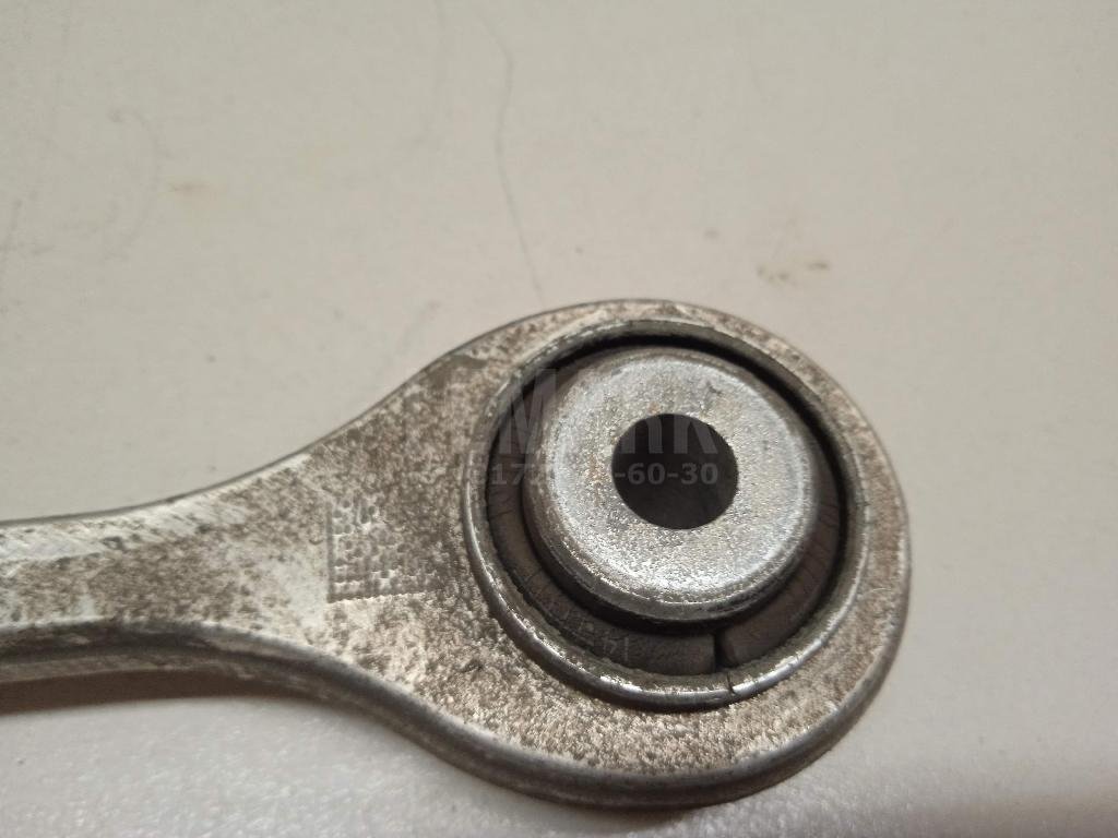 Стойка переднего стабилизатора