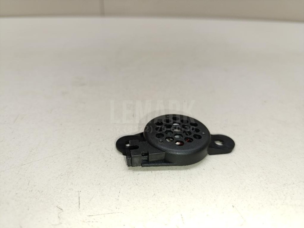 Динамик для  Alfa Romeo Alfetta 1974-1986