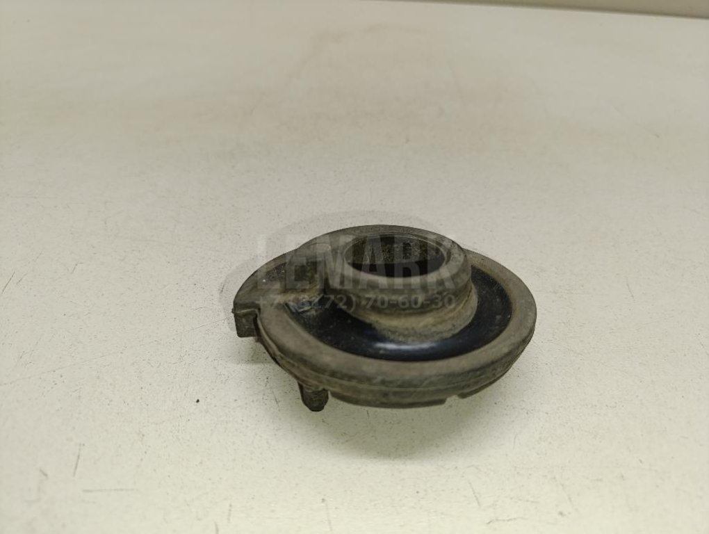 Опора задней пружины нижняя