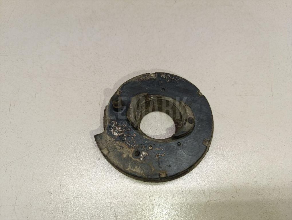 Опора задней пружины нижняя