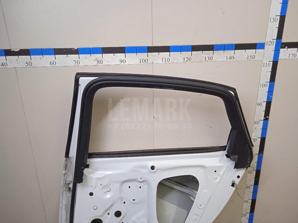 Дверь задняя правая