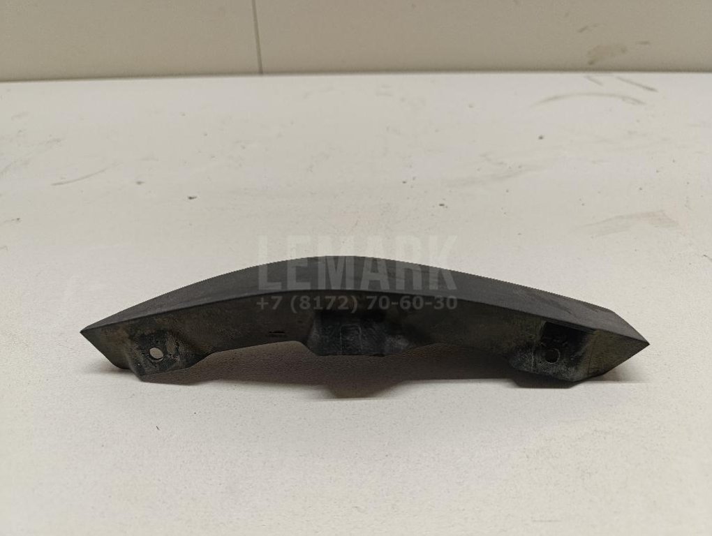 Брызговик передний правый для  Alfa Romeo Alfetta 1974-1986