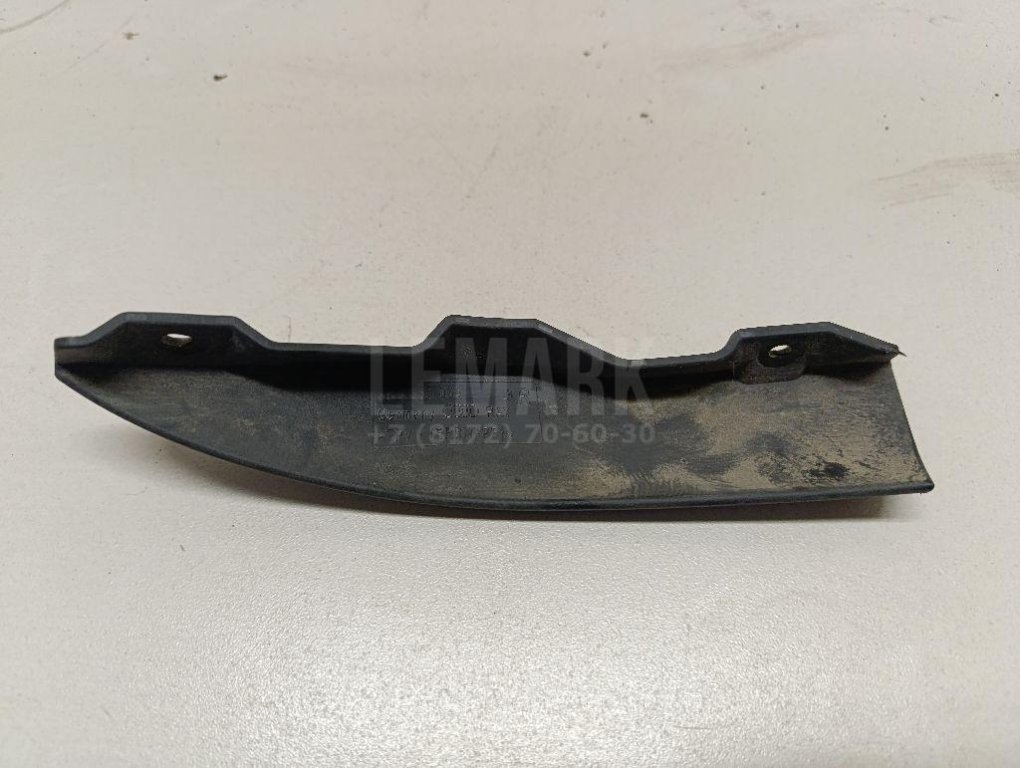 Брызговик передний правый для  Alfa Romeo Alfetta 1974-1986