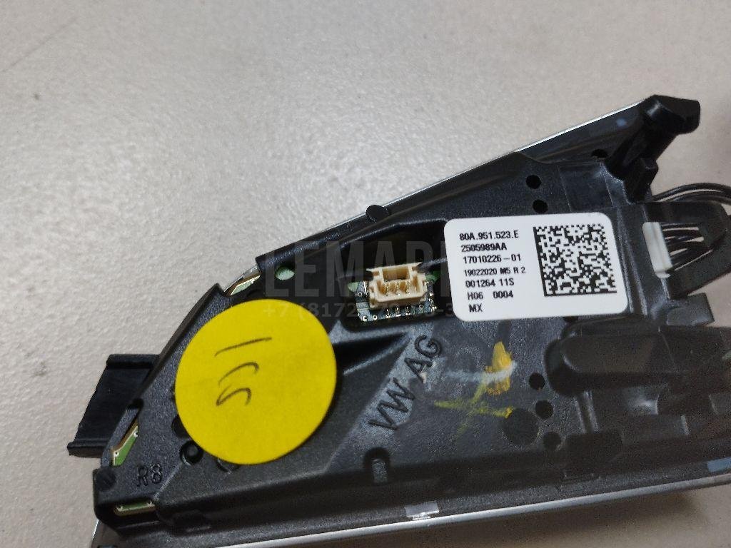 Блок кнопок для  Audi A4 [B8] 2007-2015