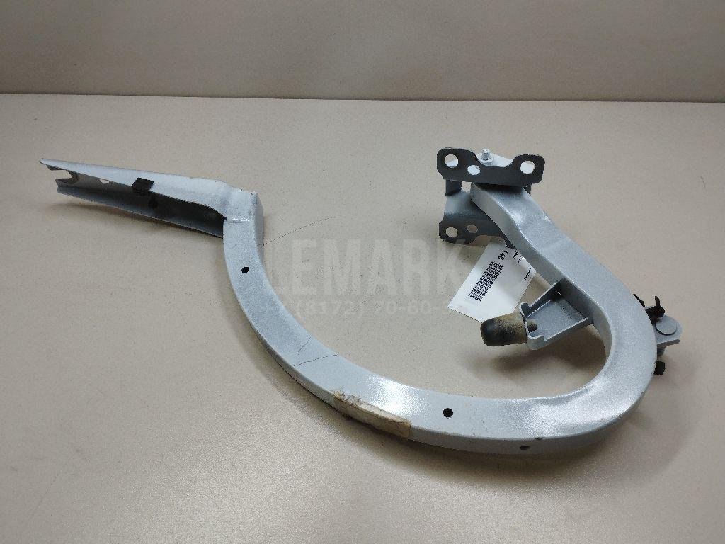 Петля крышки багажника